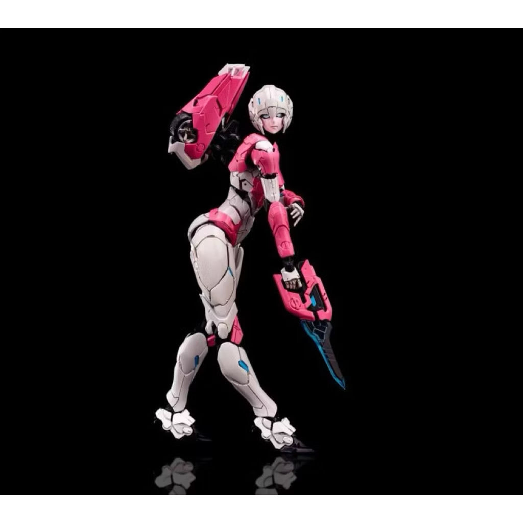 Flame Toys: Transformers – Furai Model Arcee Plastic Model Kit (Reissue Ver.)