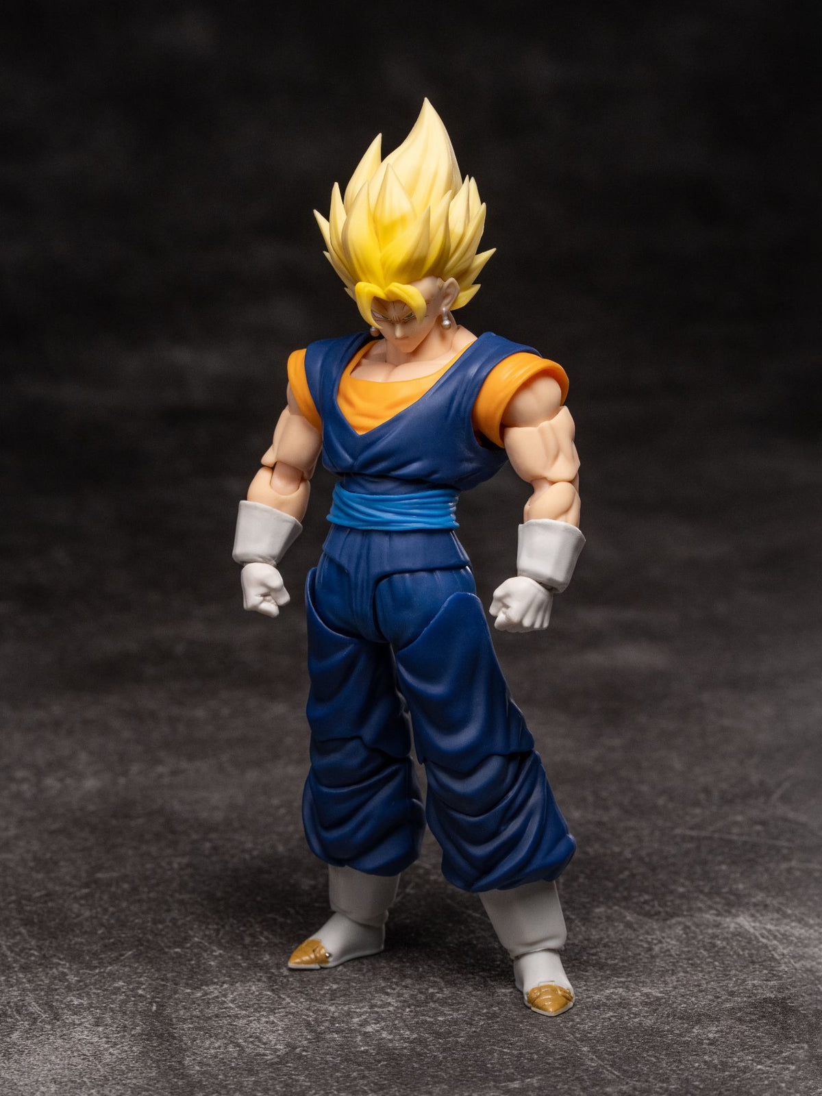 MP Studio (M-Unit): Dragon Ball Z – Super Vegito