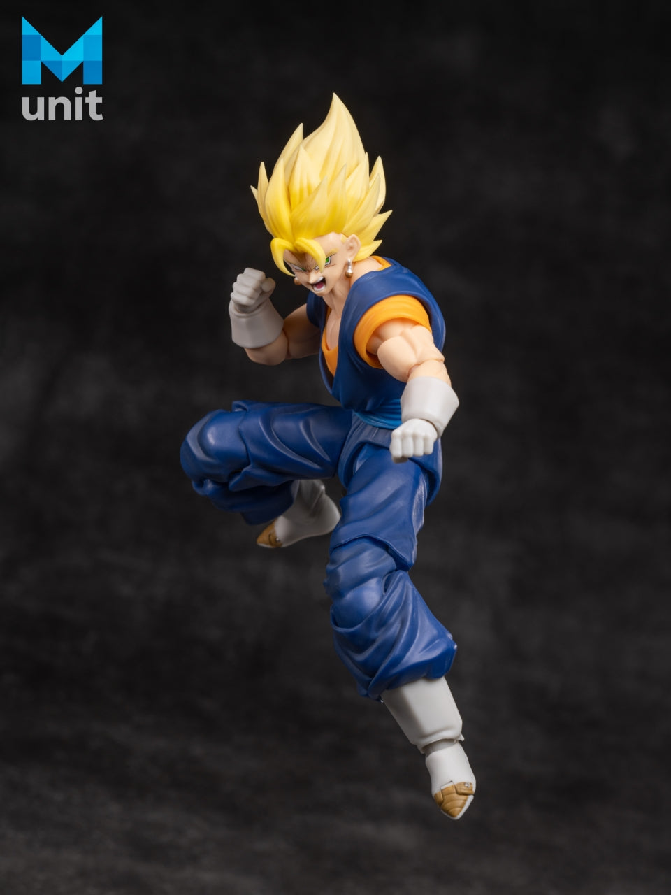 MP Studio (M-Unit): Dragon Ball Z – Super Vegito