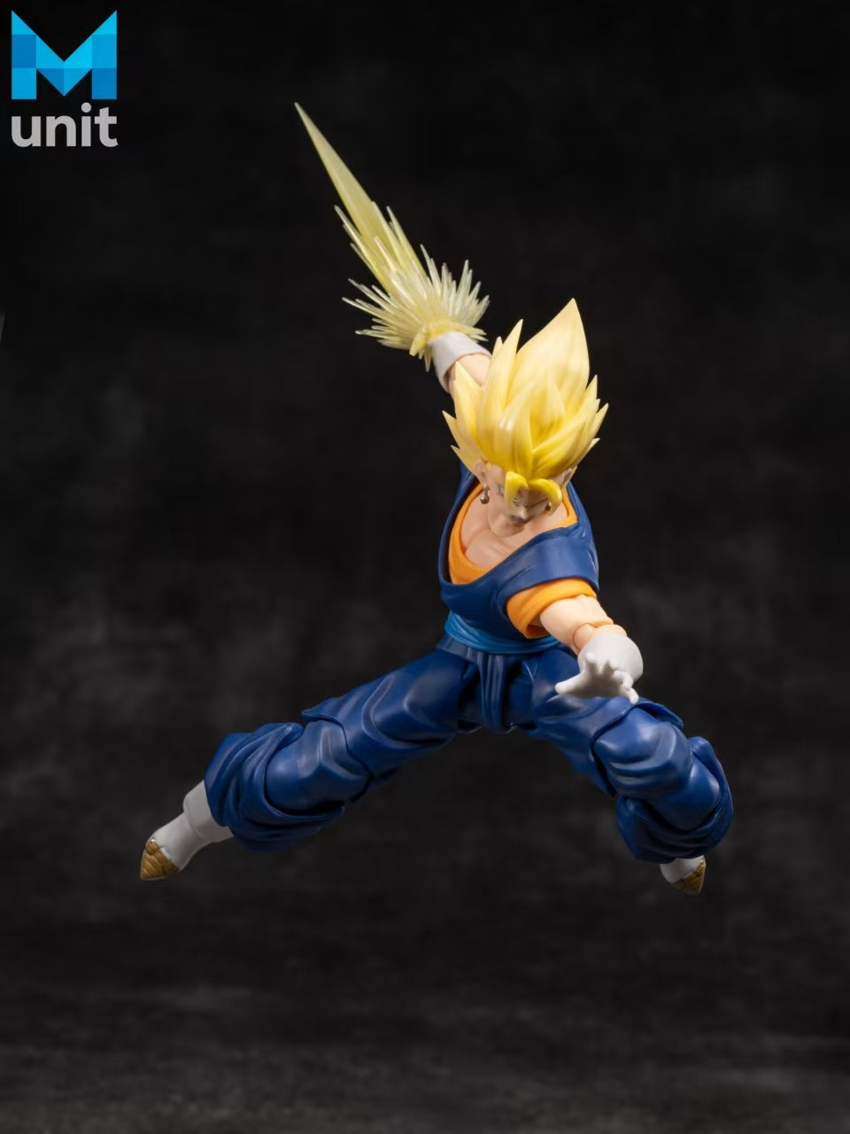 MP Studio (M-Unit): Dragon Ball Z – Super Vegito