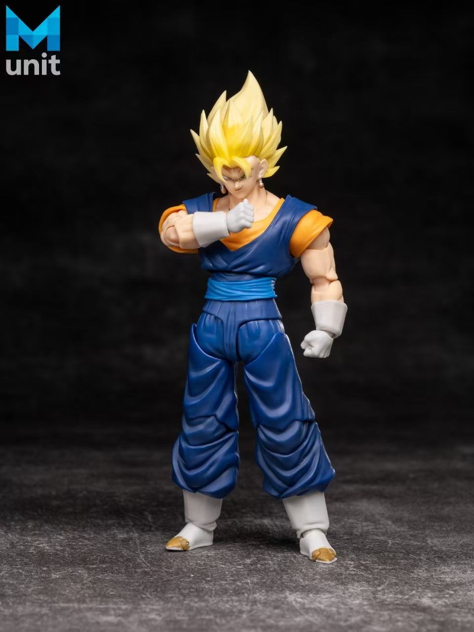 MP Studio (M-Unit): Dragon Ball Z – Super Vegito