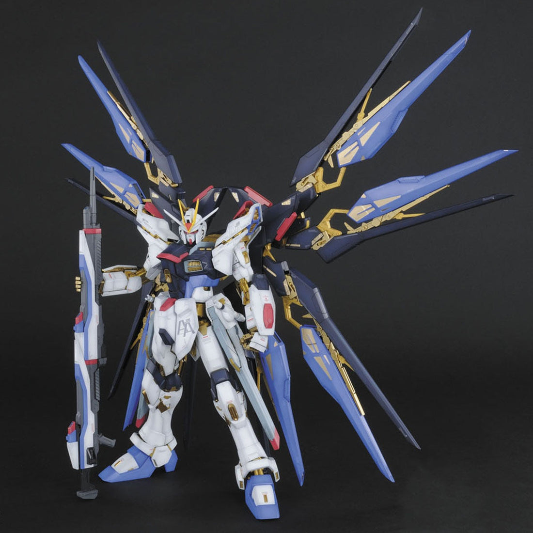Bandai: Perfect Grade (PG) – 1/60 Scale ZGMF-X20A Strike Freedom Gundam