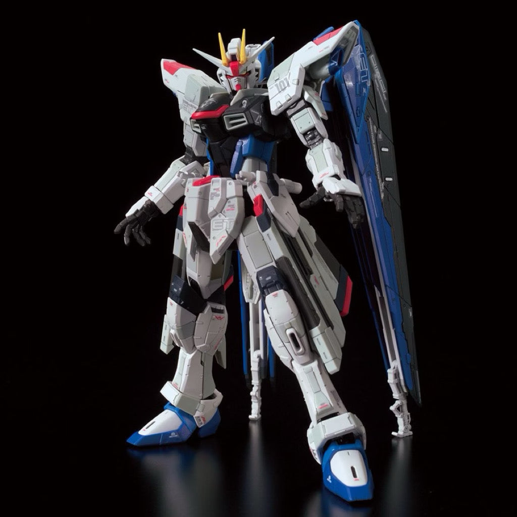 Bandai Hobby: RG (Real Grade) 1/144 ZGMF-X10A Freedom Gundam (Ver. GCP)