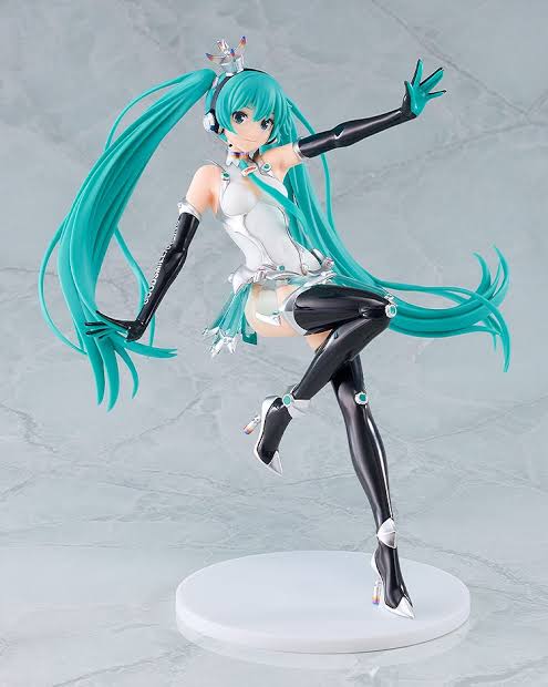 Reincarnation Racing Miku: 2013 Ver.
